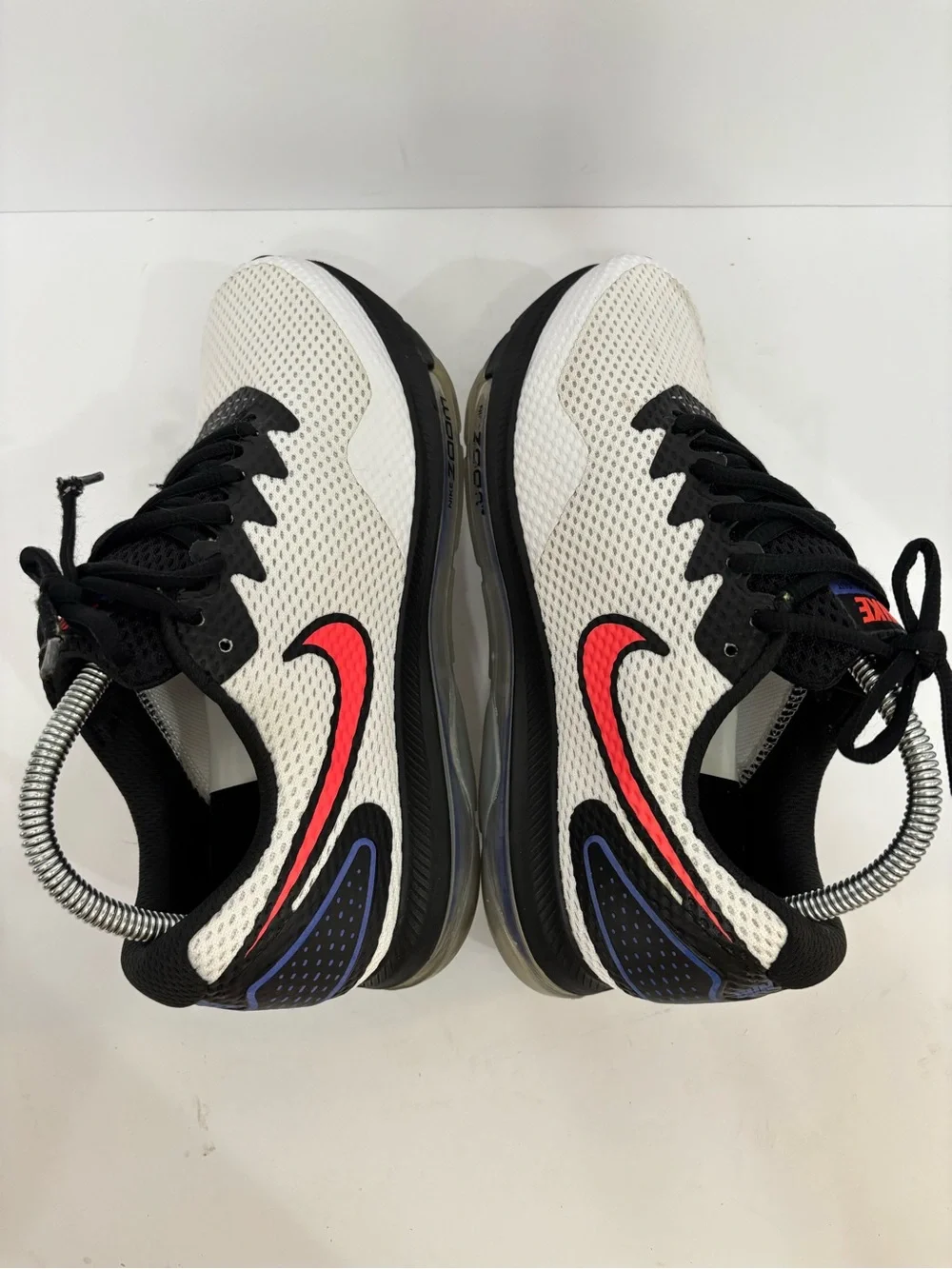 Nike Zoom All Out size 9
